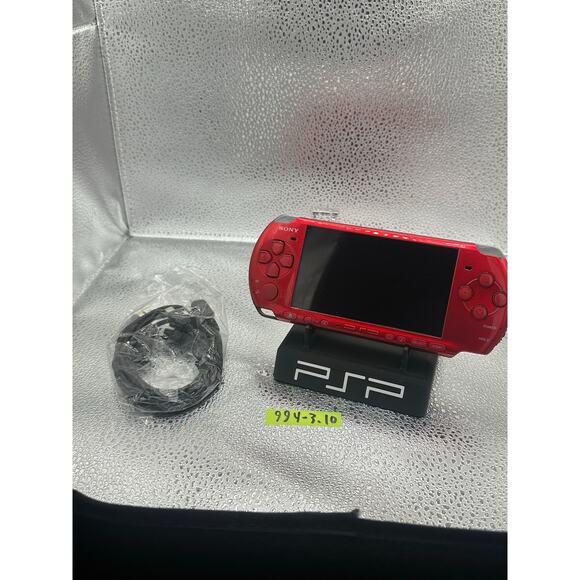 psp 3000 w/charger & new battery - Picture 1 of 7